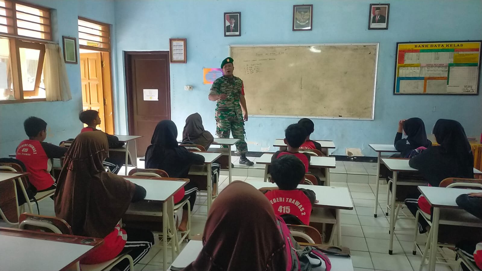Koramil Jajaran Kodim 0815/Mojokerto Ajarkan Wasbang Bagi Anak Usia Dini Hingga Sekolah Dasar