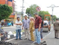 Jalan Empunala Rusak, Dewan Ragukan Kualitas Jalan