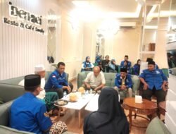 Bekali Bacaleg PAN Mojokerto, Kiai Asep Optimis PAN Bisa Raih Kursi Terbanyak