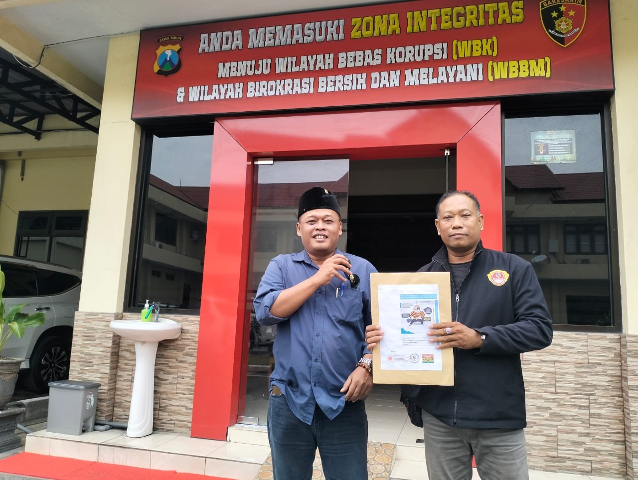 Gelapkan Ratusan Juta, Guru SMKN 1 Pungging Mojokerto Dipolisikan