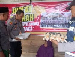 Jumat Berkah, Polsek Pantee Bidari Polres Aceh Timur Berikan Sembako kepada Warga yang Sakit