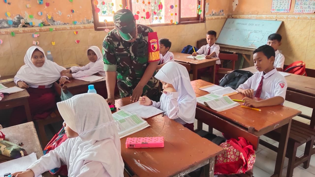 Kodim 0815/Mojokerto Kerahkan Babinsa Masuk Sekolah Bekali Wasbang