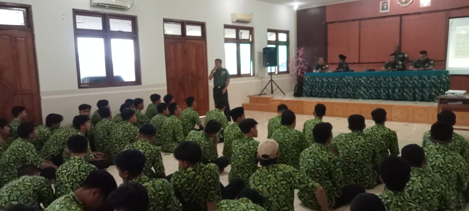 Kodim 0815/Mojokerto Bersama Korem 082/CPYJ & Ajenrem Kampanye Kreatif Penerimaan Calon Prajurit TNI