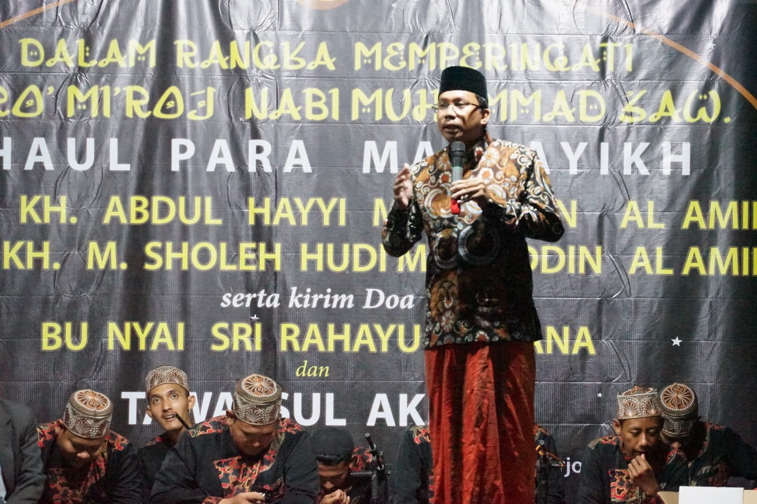 Bupati Gus Muhdlor Pesan Peringatan Isra Mi'raj Dijadikan Bahan Introspeksi Diri Meningkatkan Kualitas Keimanan