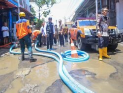 Pemkab Sidoarjo Respon Cepat  Perbaiki Jalan Berlubang di Kureksari Waru