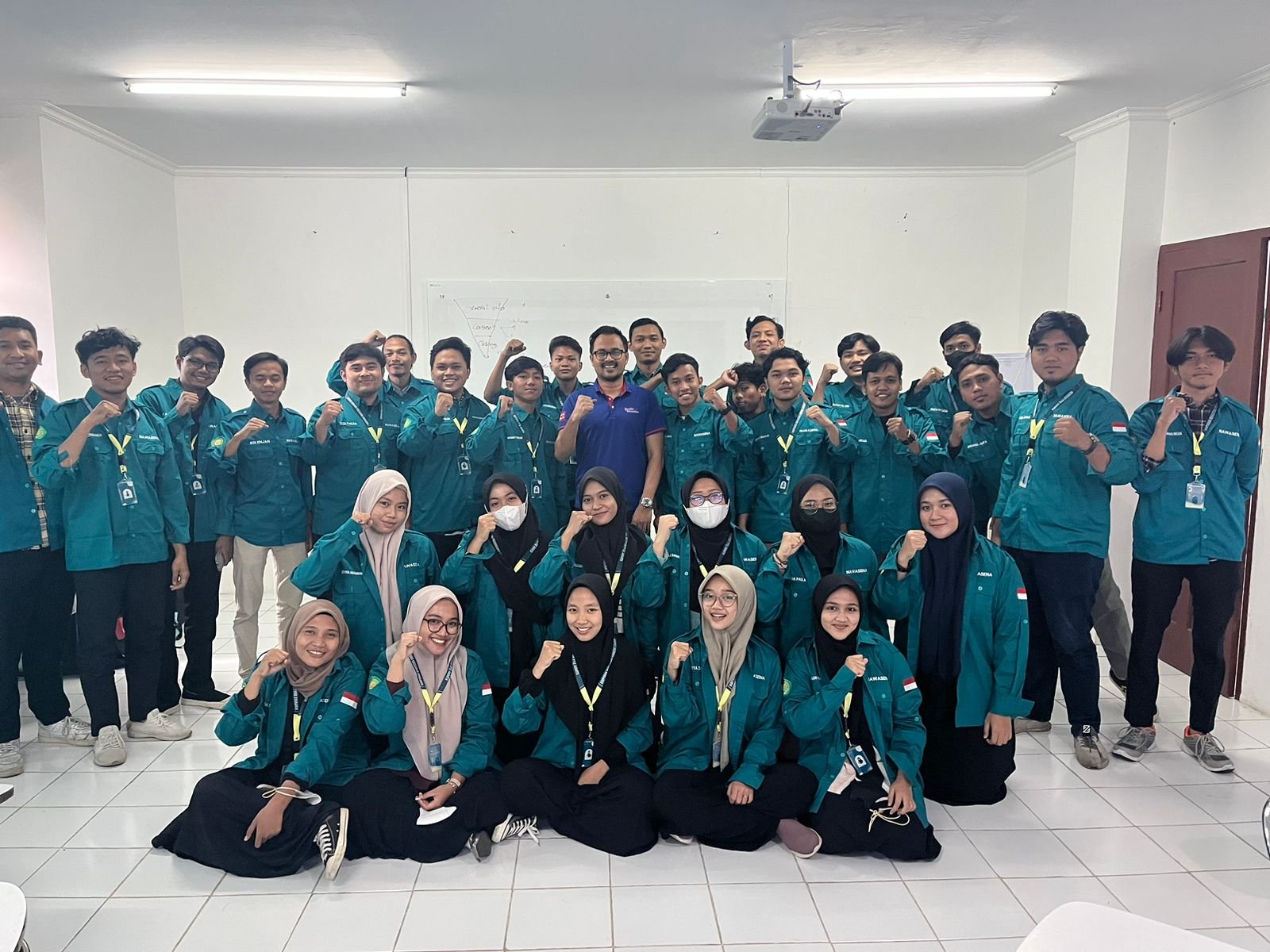 HIMA EKSYAR Sukses Adakan Pelatihan IELTS