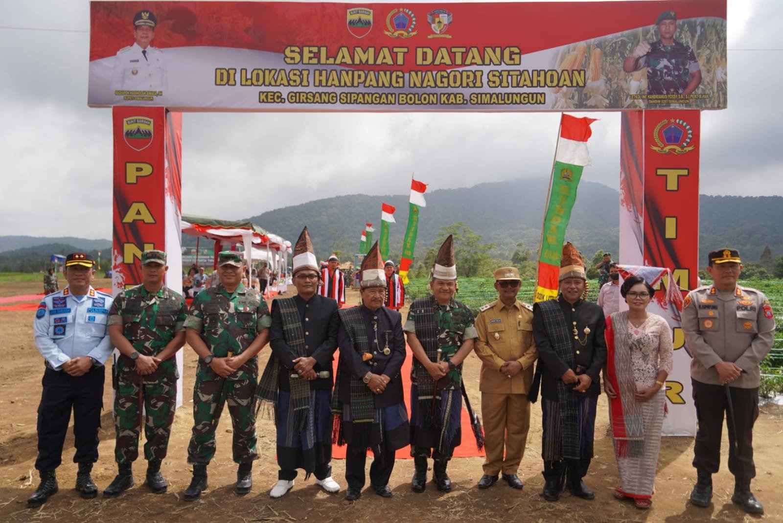 Danrem 022/PT Dampingi Pangdam I/BB Launching Ketahanan Pangan KOREM 022/PT di Wilayah Kabupaten Simalungur