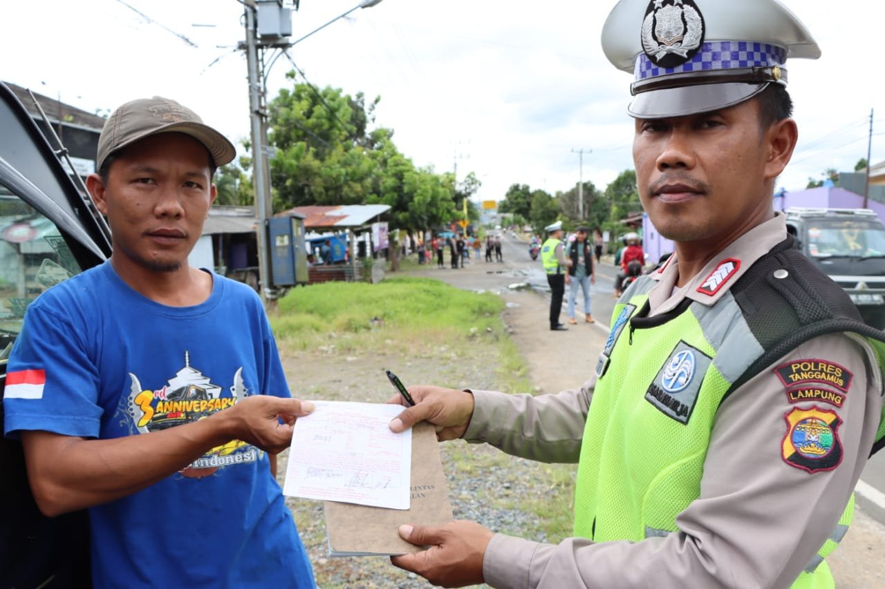 Tekan C3 Serta Kecelakaan Polres Tanggamus Razia di Kota Agung dan Berikan Puluhan Teguran ke Pelanggar