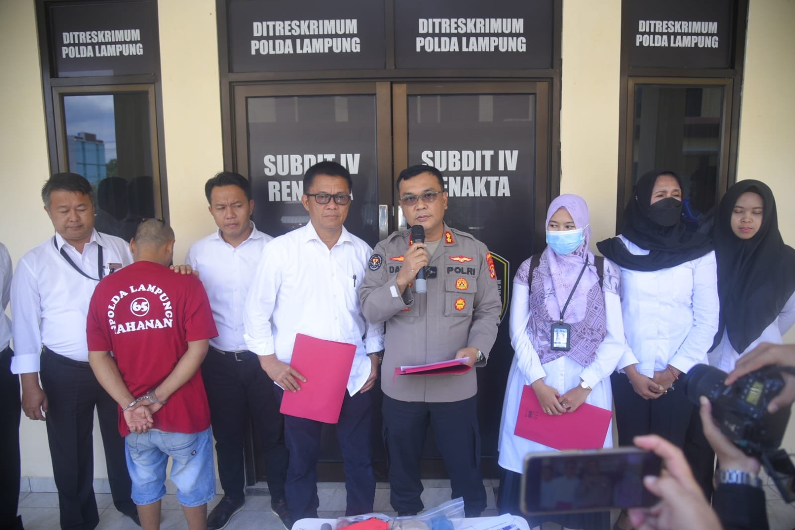 Polda Lampung Tangkap Pelaku Rudapaksa Dan Penculikan Anak Asal Kota Serang - Banten