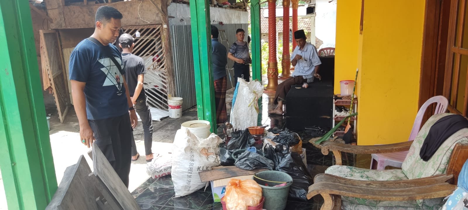 Polisi Amankan 18 kg Bahan Petasan dari Rumah Produksi di Probolinggo