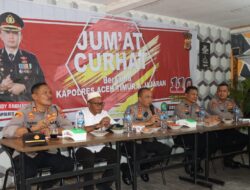 Gelar Jumat Curhat di Idi Rayeuk, Kapolres Aceh Timur: Kami Butuh Saran dan Kritik dari Masyarakat