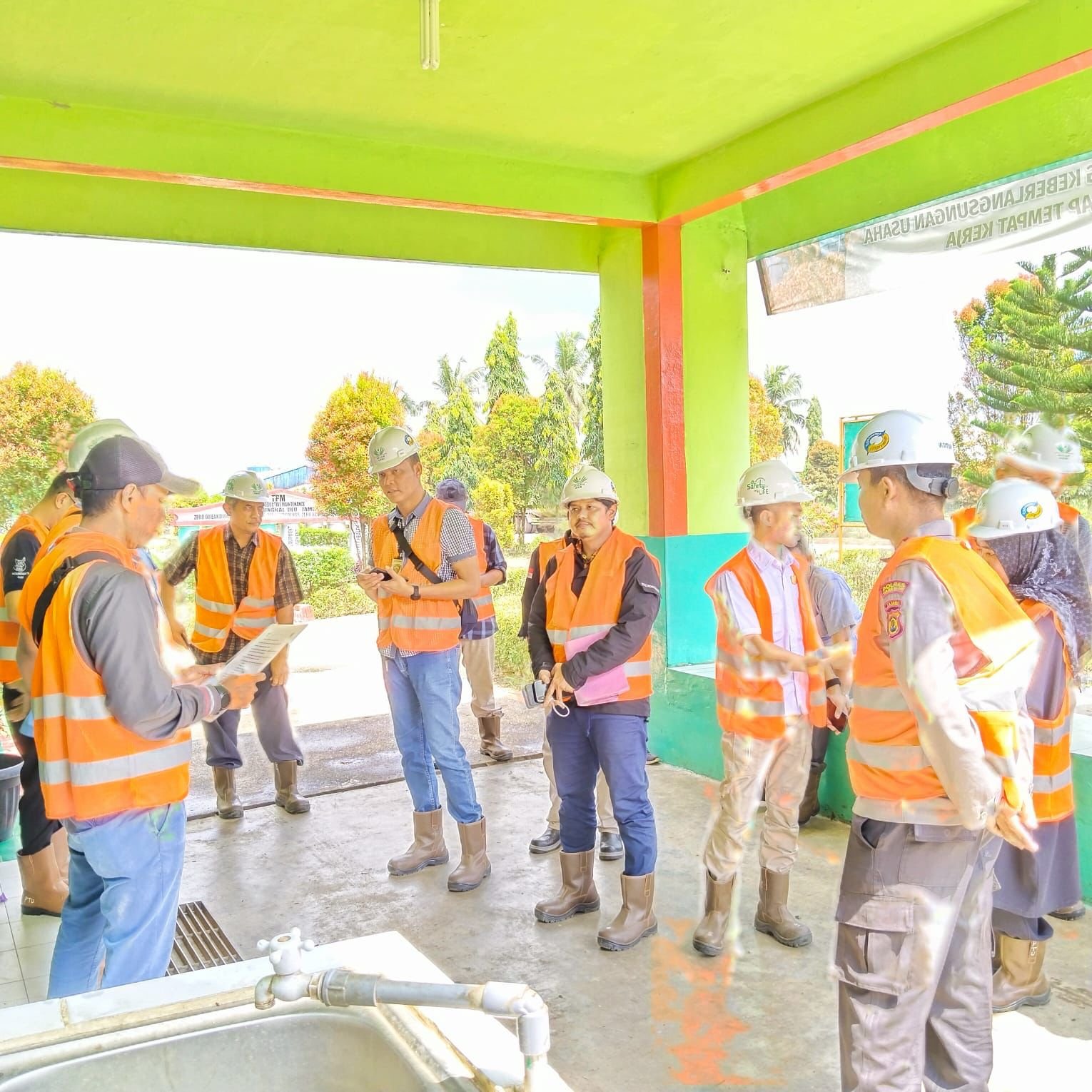 Komisi II Tinjau langsung PT IIS Yang Diduga Lakukan Pencemaran