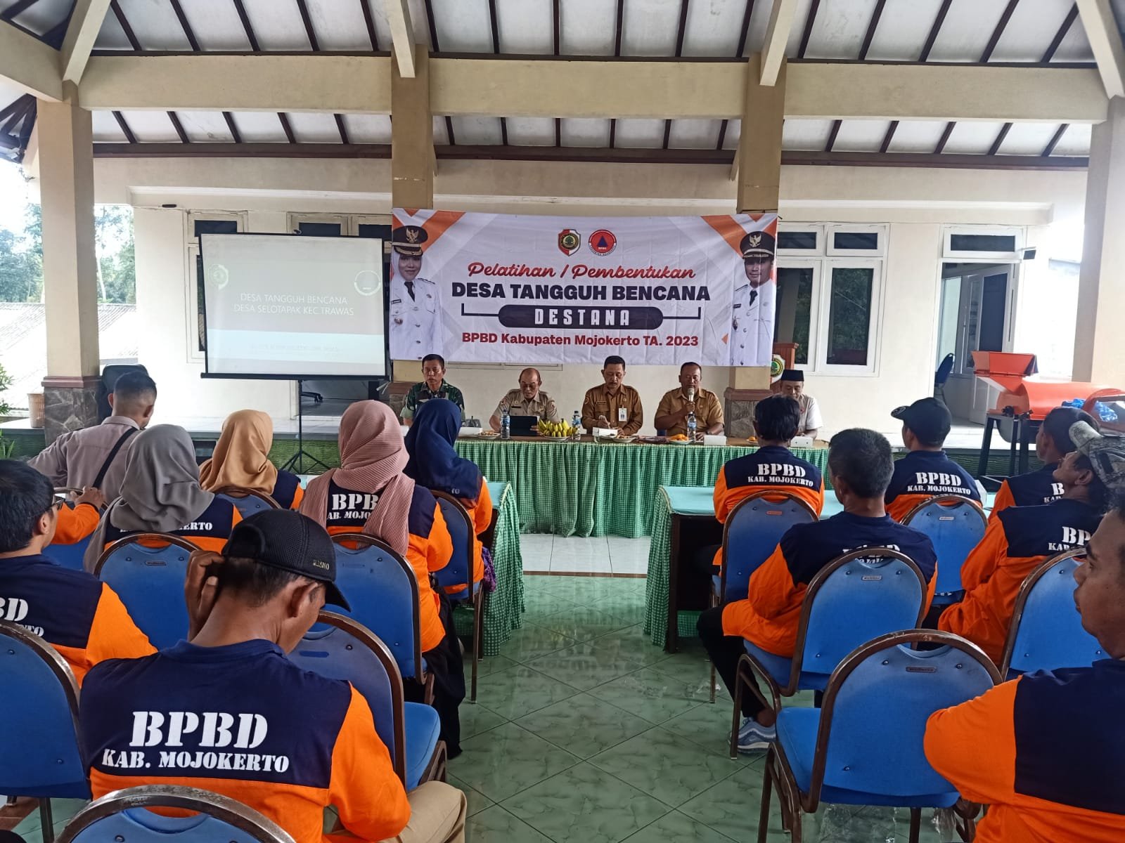 Koramil 0815/17 Trawas Bareng Forkopimcam – BPBD Bentuk Desa Tangguh Bencana