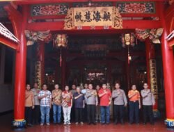 Wujudkan Kondusifitas Antar Umat Beragama, Kapolresta Mojokerto Silaturahmi Ke Vihara