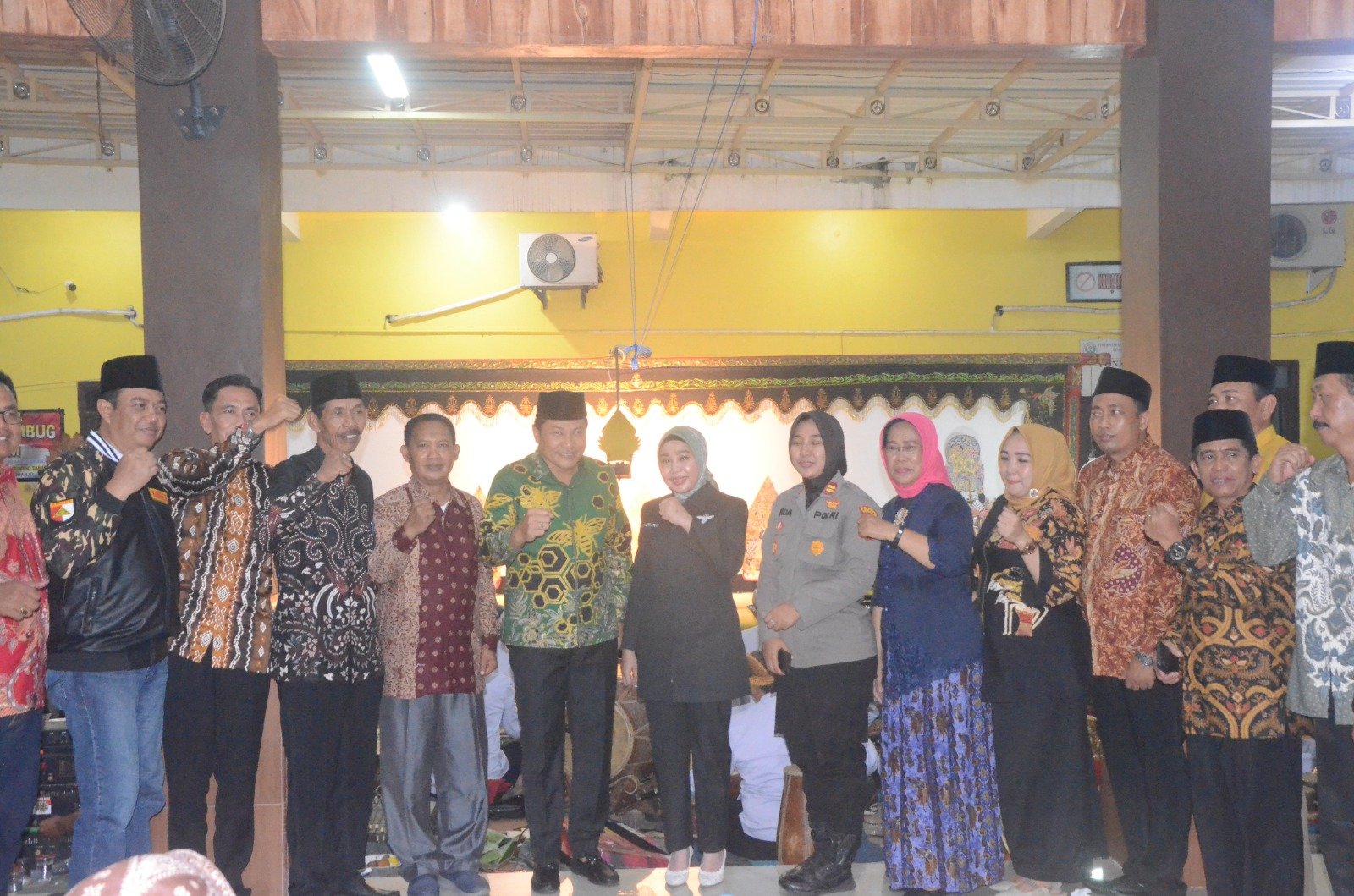 Ruwah Desa Sebagai Uri -uri Budaya Desa Segoro Tambak