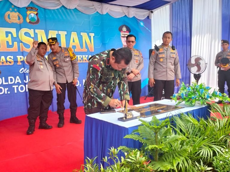 Kapolda Jatim Resmikan Gedung Satpas SIM di Polres Pamekasan