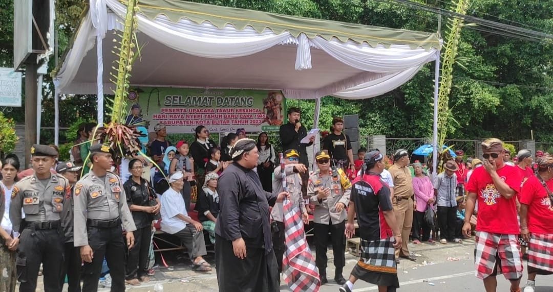 Polres Blitar Berikan Jaminan Keamanan Rangkaian Hari Raya Tahun Baru Saka Bagi Umat Hindhu