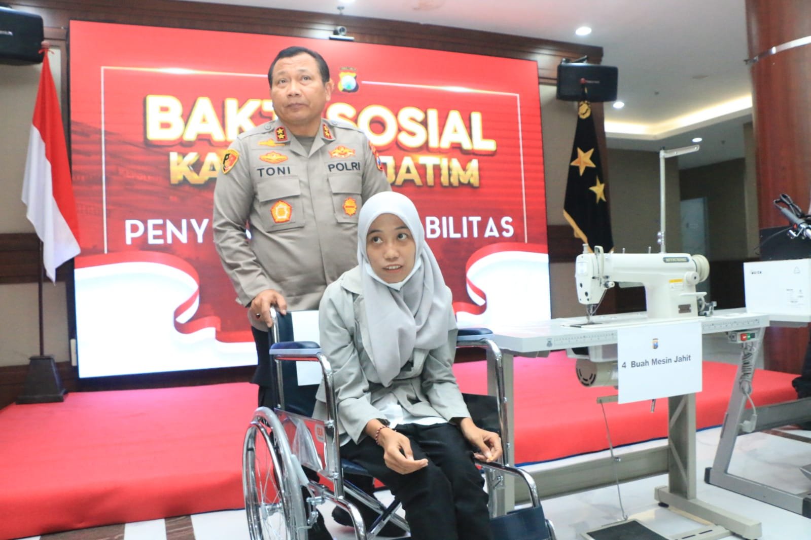 Polri Peduli, Kapolda Jatim Berbagi Untuk Kaum Disabilitas