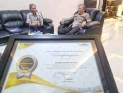 Kapolresta Mojokerto Menerima Penghargaan Lapor SPT Terbanyak