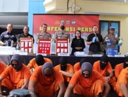 Polresta Malang Kota Musnahkan Ribuan Botol Miras Hasil Ungkap Kasus Ops Pekat Semeru 2023