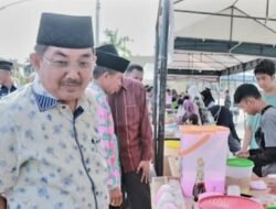 Bupati Anwar Sadat Tinjau Pasar Bedug Ramadhan di Alun-alun Kota Kualatungkal