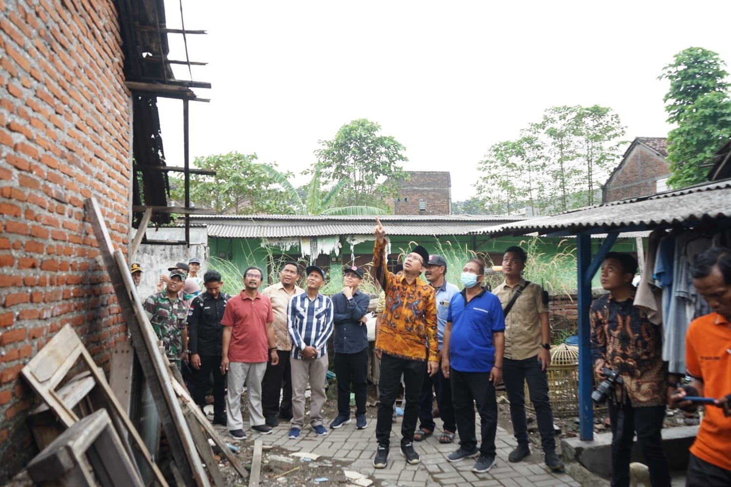 Gus Muhdlor Pastikan Warga Korban Puting Beliung di Tanjungsari Taman Dapat Bantuan