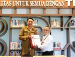 PJ BUPATI MUARO JAMBI MENYERAHKAN LKPD TAHUN 2023 KE BPK PERWAKILAN PROVINSI JAMBI