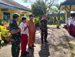 Tanamkan Rasa Cinta Tanah Air, Babinsa Koramil 0815/07 Jetis Berikan Materi Wasbang