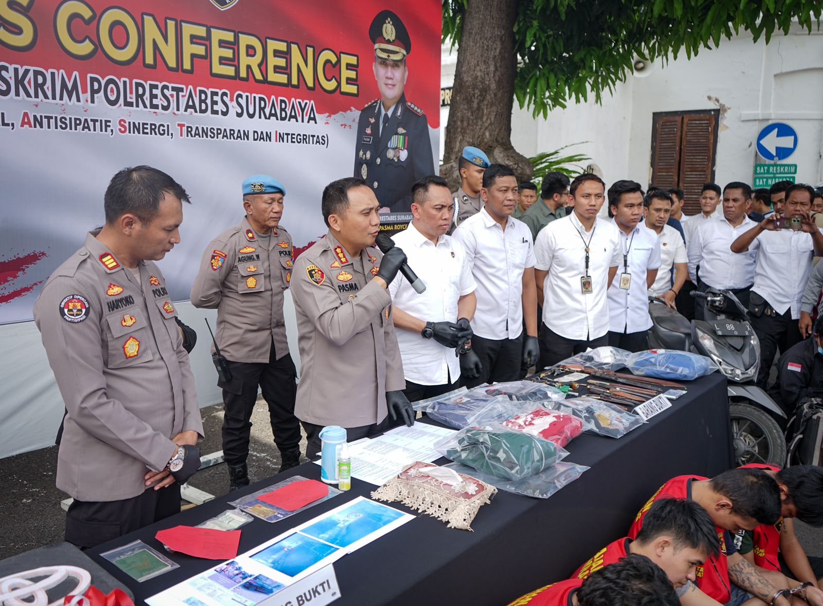 Polrestabes Surabaya Berhasil Ungkap Curanmor, 5 Tersangka Diamankan