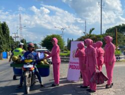 Polres Lampung Tengah Beserta Jajaran Dan Ibu Bhayangkari Berbagi  Takjil