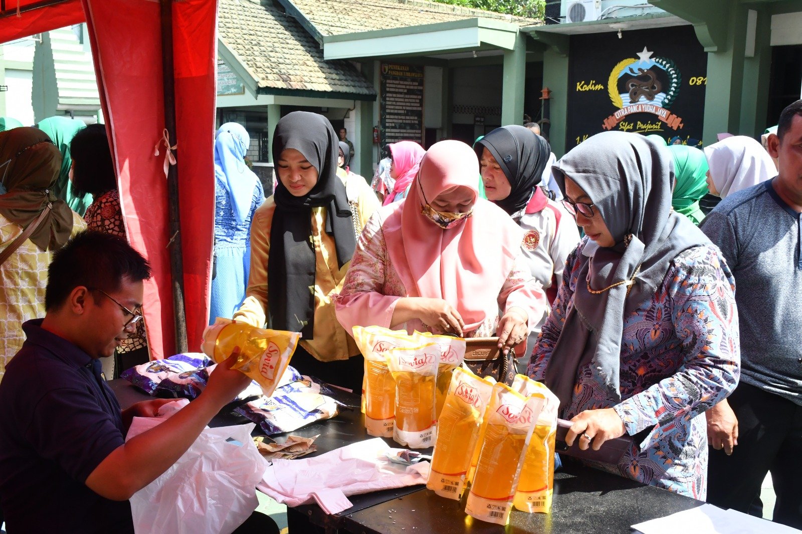 Kodim 0815/Mojokerto Gelar Pasar Murah Ramadhan