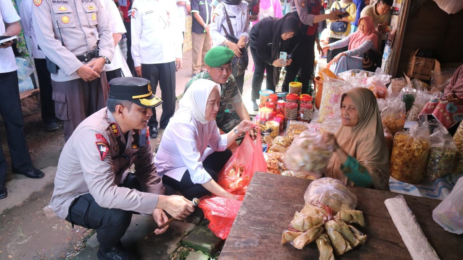 Jelang Lebaran, Polres Bojonegoro Bersama Forkopimda Cek Stok dan Harga Bapokting