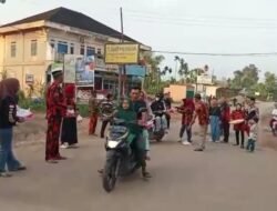 PAC Pemuda Pancasila Kecamatan Kumpeh Ulu Bustomi Bagikan 150 Paket Bingkisan Lebaran