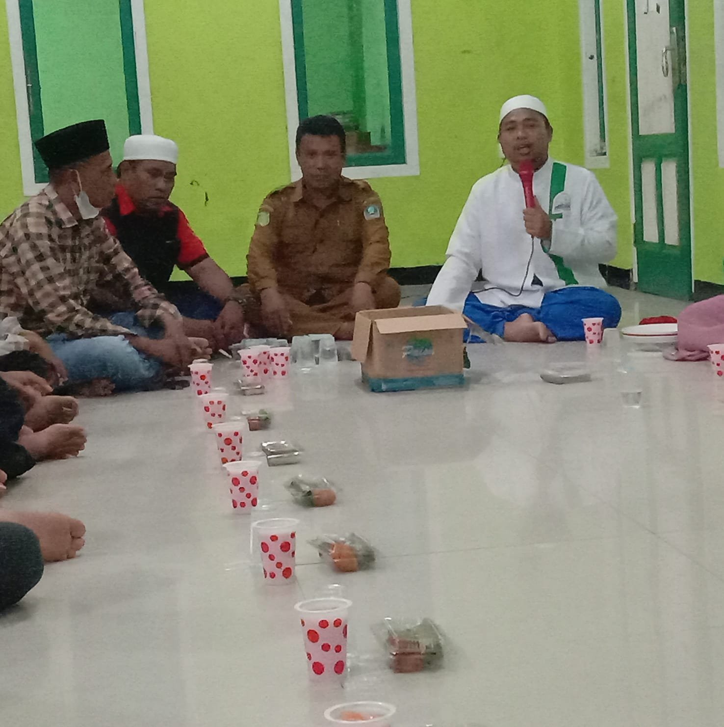 Hari Ke 27 LSM Kane Mengajak Pondok Pesantren Darul Salam Desa Mandaong Buka Puasa Bersama