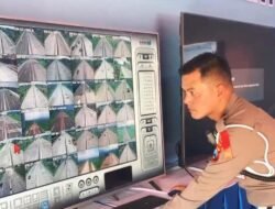 Polisi Gunakan Drone, Pantau Arus Mudik Lebaran 2023 di Exit Tol Singosari Malang