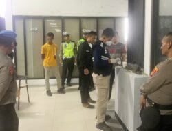 Kapolres Tulang Bawang Pimpin Langsung Cek Urine Personel Yang Terlibat Operasi Ketupat Krakatau 2023