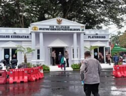 Ada Posyan Miniatur Istana Merdeka di Kota Malang, Pemudik Terkesan