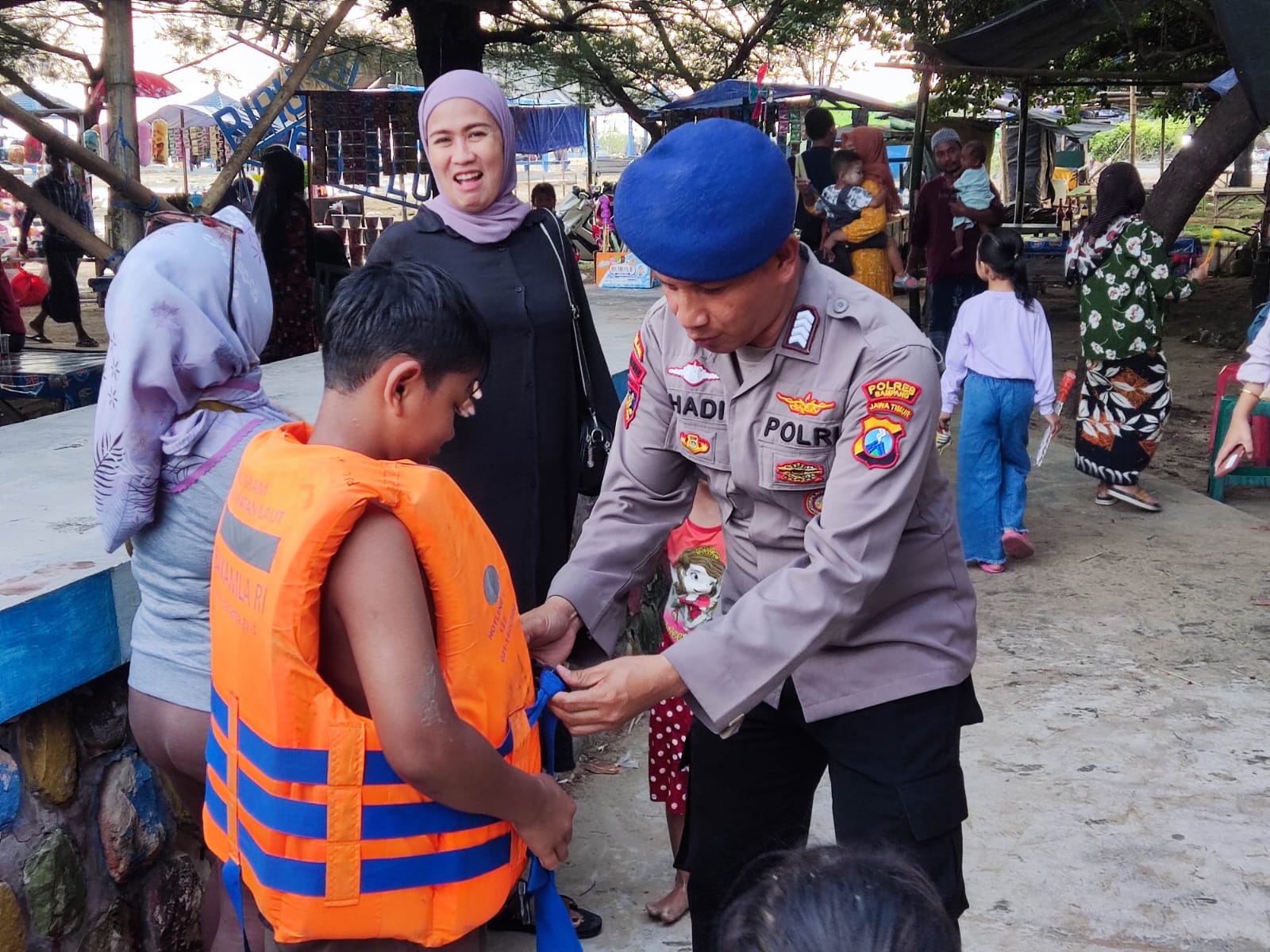 Ops Ketupat Semeru 2023, Polres Sampang Siapkan Kapal Polisi dan Alat Keselamatan di Pantai Camplong