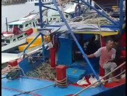 SPBN Ketapang Isi Belasan Ton BBM Solar Subsidi Kekapal Compreng Milik PT Dan Kapal Dari Luar