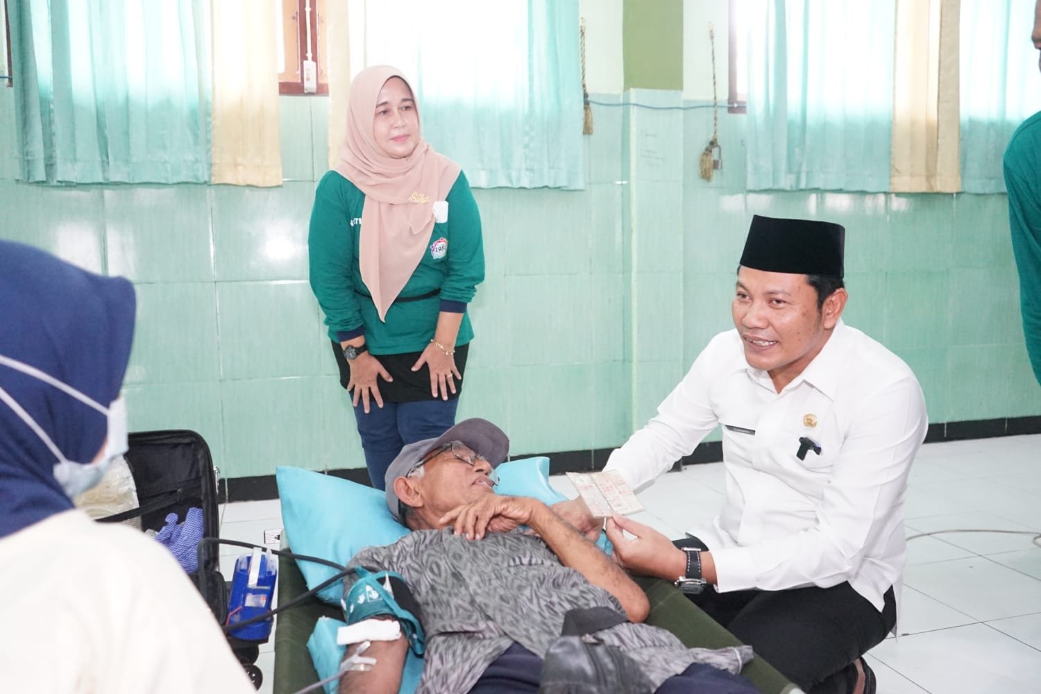 Wabup Subandi Support Alumni 1981 SMAN 1 Sidoarjo untuk Kegiatan Donor Darah