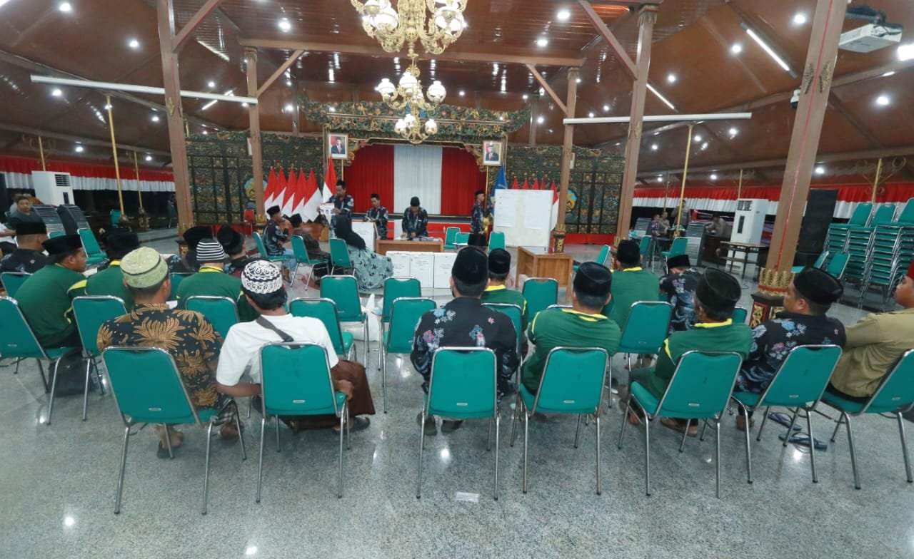 Polda Jatim Siagakan Ribuan Personel Gabungan, Pilkades Serentak Bangkalan Berjalan Kondusif