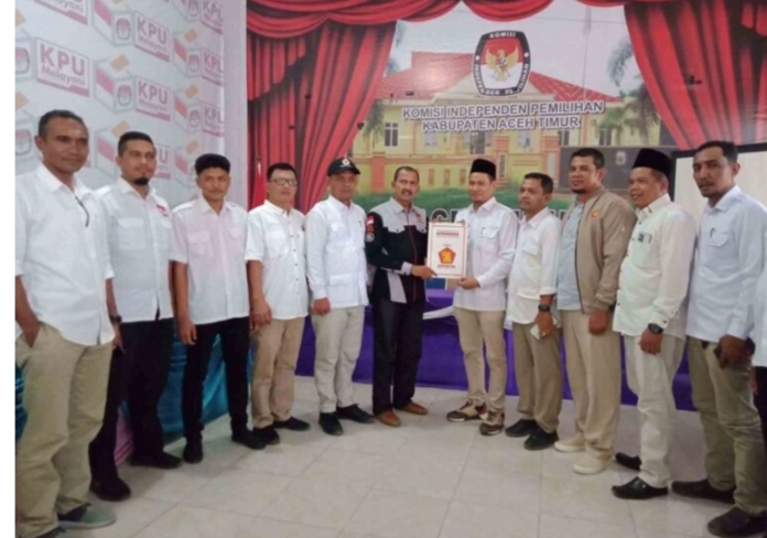 KIP Aceh timur Terima Salinan Berkas Dari BaCaleg Partai Gerindra 