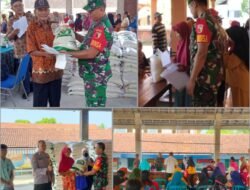 Koramil 0815/06 Kemlagi Kerahkan Babinsa Dampingi Penyaluran CPP Serentak DI 12 Desa
