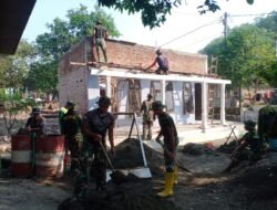 Satgas TMMD 116 Kodim 0815/Mojokerto Renovasi Mushola Nurul Hidayatulloh