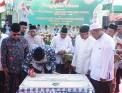 Gus Muhdlor Resmikan Ponpes Hidayatul Mubtadi’in Terik Krian