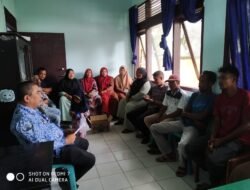Anggota BAI Mendampingi Masyarakat Untuk Menyampaikan Aspirasi Kepada Camat Darul Aman