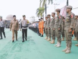 Bupati Anwar Sadat Pimpin Apel Gelar Pasukan Operasi Ketupat Tahun 2023