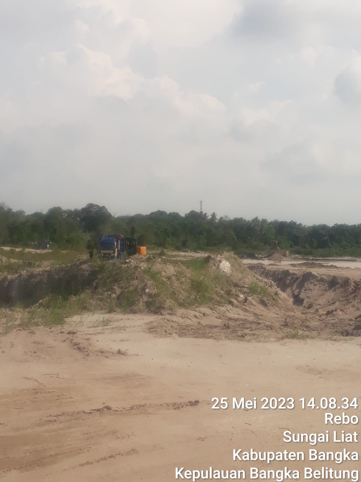 Tambang Pasir di Dusun Tanjung Ratu Milik Ajhon Aparat Penegak Hukum Tutup Mata
