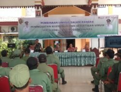 Bareng Forkopimcam, Danpos Ramil Mojoanyar Lakukan Pembinaan Satlinmas
