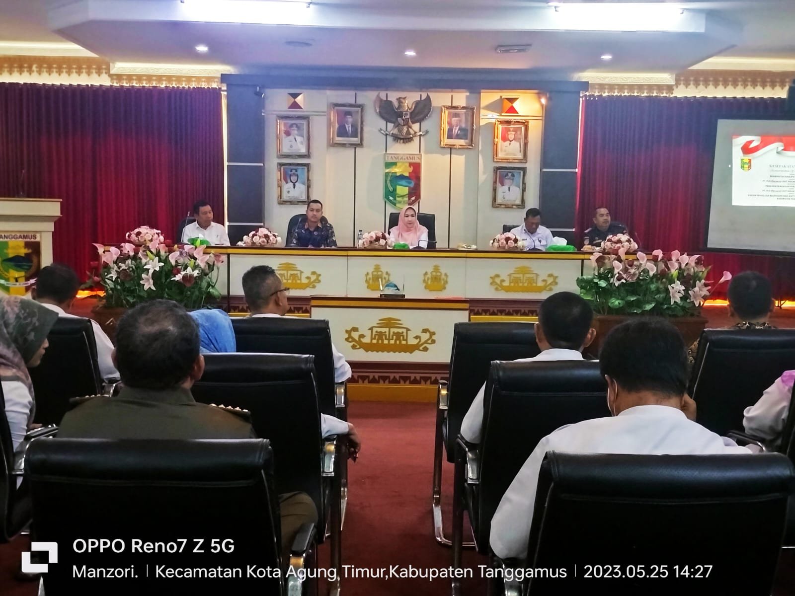 Penandatanganan Nota Kesepahaman (MoU) Dan Perjanjian Kerjasama Antara Pemda Tanggamus Dan PT. PLN